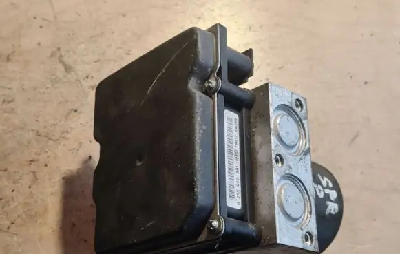 Mercedes-Benz Sprinter W906 ABS Pump 0265950481 0265235031