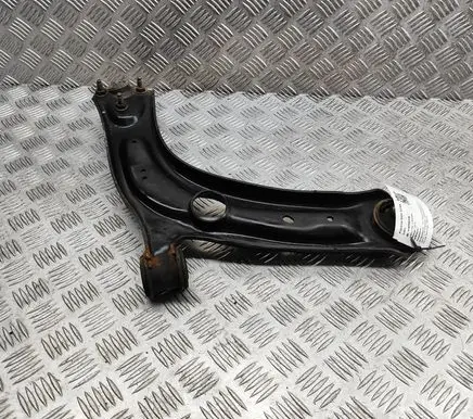 Volkswagen PASSAT B8 Front lower control arm/wishbone 3Q0407151E
