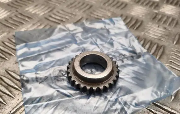 Volkswagen Polo IV 9N3 Timing chain sprocket 03E105209N