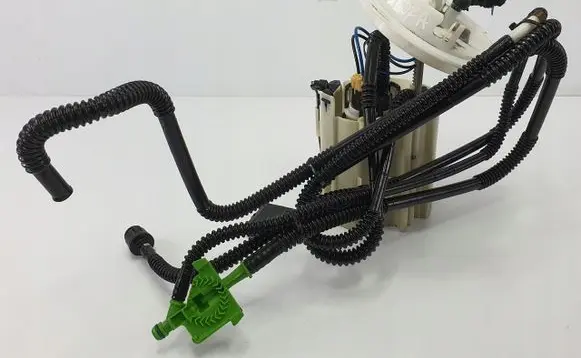 Mercedes-Benz E C207 W207 In-tank fuel pump A2044702294