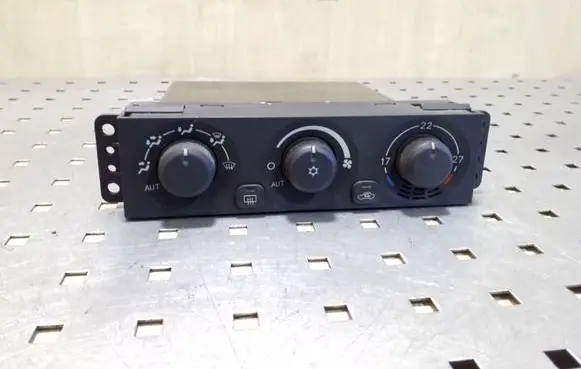 Mitsubishi Pajero Climate control unit MR500646 1464308800