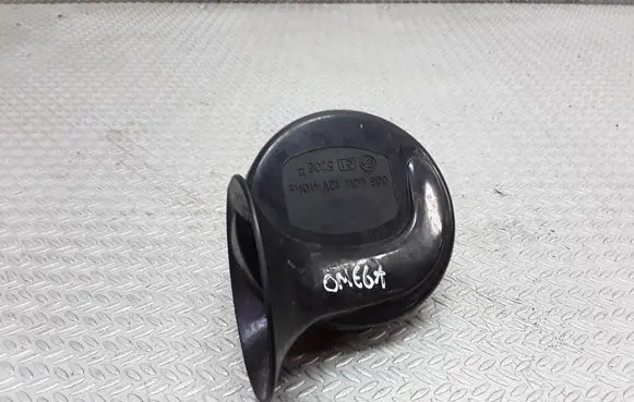Opel Omega B2 Horn signal 