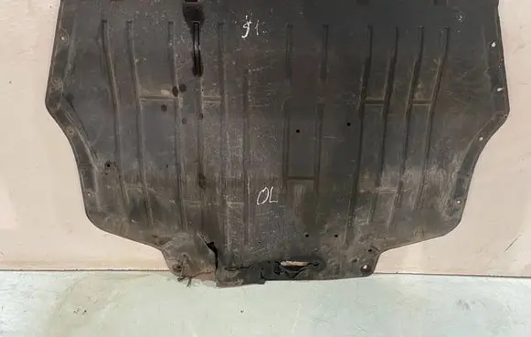Skoda Octavia Mk2 (1Z) Engine splash shield/under tray 1K0825237 1K0825237AG