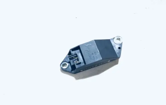 Mercedes-Benz E W211 Airbag deployment crash/impact sensor a0018209326 q0325571179a4