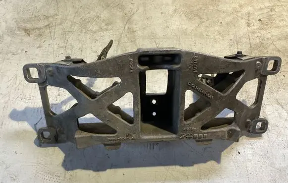 Jaguar XJ X351 Gearbox mounting bracket 5W935060AB