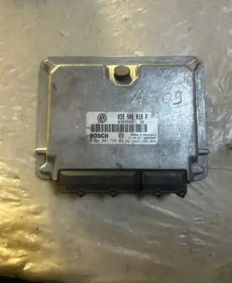 Audi A6 S6 C5 4B Engine control unit/module 038906018P 28SA3504 0281001720