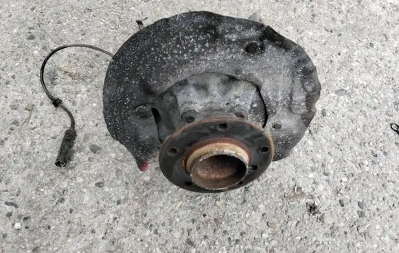 BMW 3 E90 E91 Front wheel hub 6764444