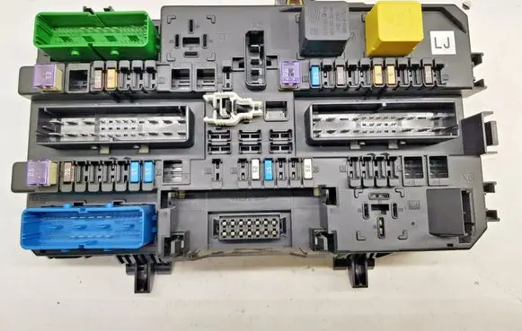 Opel Zafira B Fuse box set 5DK00866925 nr1715