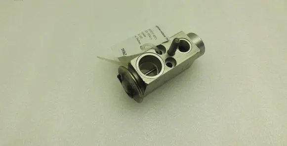 Mercedes-Benz E C207 W207 Air conditioning (A/C) expansion valve 2308300184