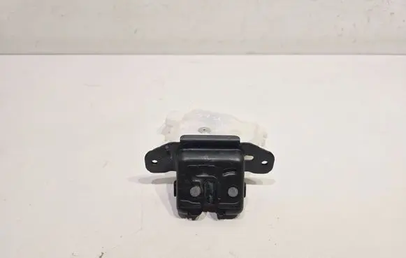 Toyota Auris E180 Tailgate/trunk/boot lock/catch/latch POMT3