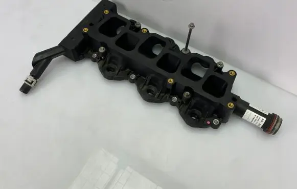Ford Mustang VI Intake manifold CL3E-9J447-BB