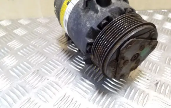 Renault Espace - Grand espace IV Air conditioning (A/C) compressor (pump) 8200067915 01139509