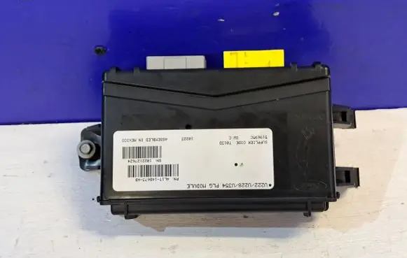 Lincoln Navigator Other devices AL1T14B673AB 1022127624