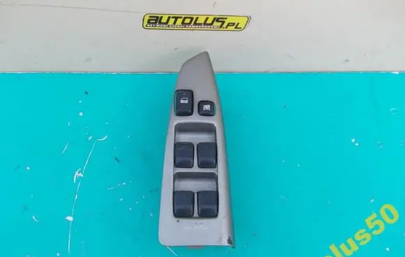 Toyota Corolla Verso AR10 Electric window control switch