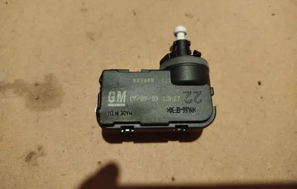 Opel Corsa D Headlight level adjustment motor 