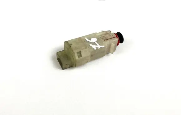 Opel Zafira A Brake pedal sensor switch 90492444