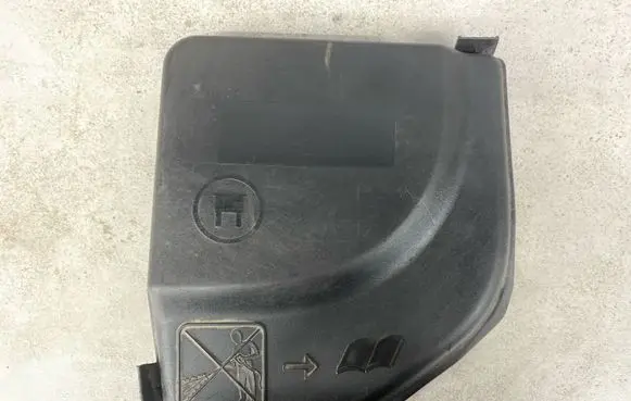 Fuse box cover
