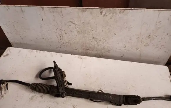 BMW 1 E81 E87 Steering rack 1096026