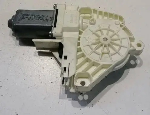 Audi A1 Front door window regulator motor 8K0959801C 1036A62114110 180440250161