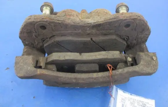 KIA Sorento Front brake caliper