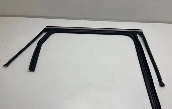 Hyundai Santa Fe Rear door glass trim molding