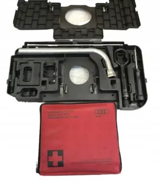 Audi A4 S4 B8 8K Tool set 8N0012219 8K0805615