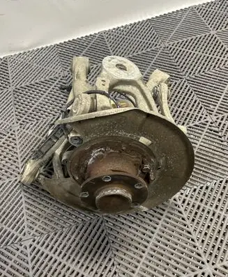 BMW X5 F15 Rear wheel hub spindle/knuckle 