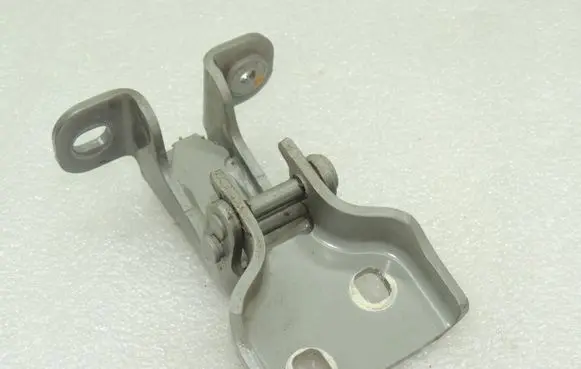 Opel Vivaro Front door upper hinge 93455814 804005400R
