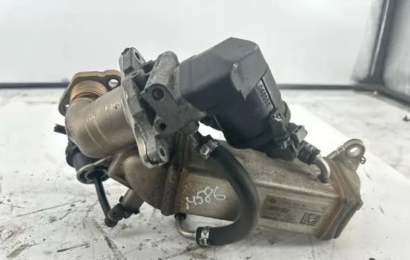 BMW 1 E81 E87 EGR valve cooler 781016604