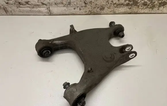 Rear upper control arm/wishbone