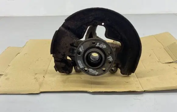 Volvo S60 Front wheel hub spindle knuckle