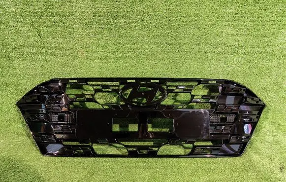 Hyundai i20 (BC3 BI3) Front grill 