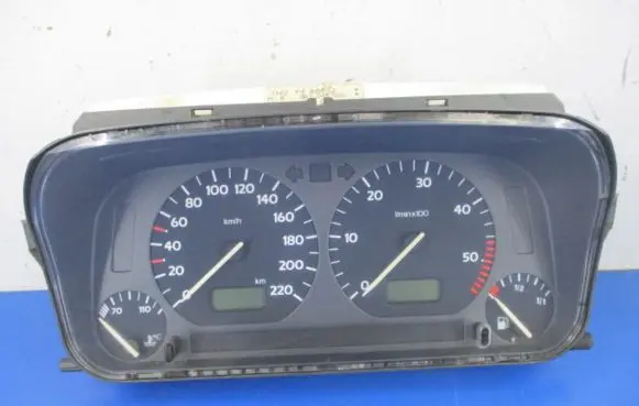 Volkswagen Golf III Speedometer (instrument cluster) 1H0919864Q