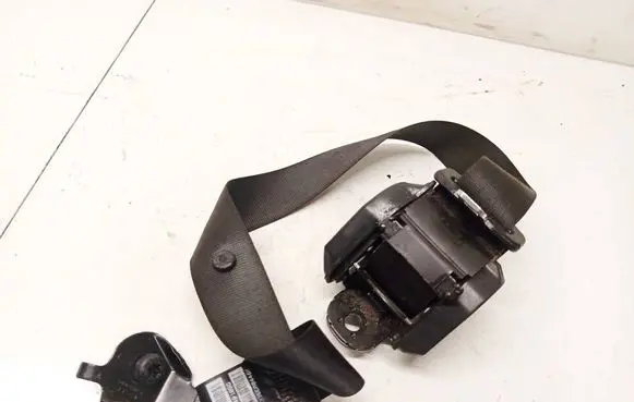 BMW X6 E71 Rear seatbelt 