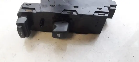 Volvo V70 Electric window control switch 30732817