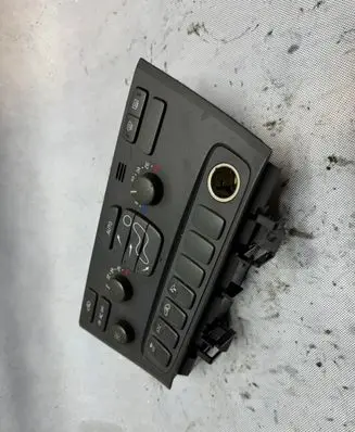 Volvo S60 Climate control unit 8691876