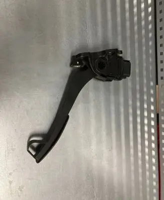 Volvo XC90 Accelerator throttle pedal 30715179