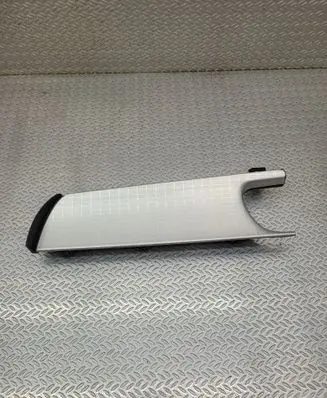 Volvo XC40 Other front door trim element 32274282