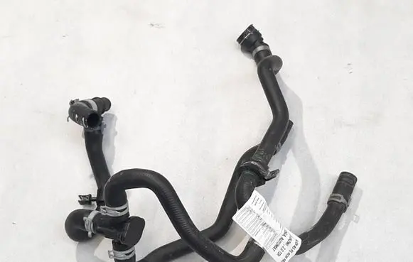 Engine coolant pipe/hose