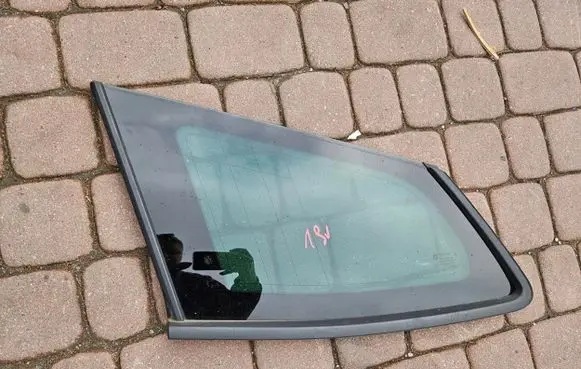 Opel Insignia B Sliding door window/glass 
