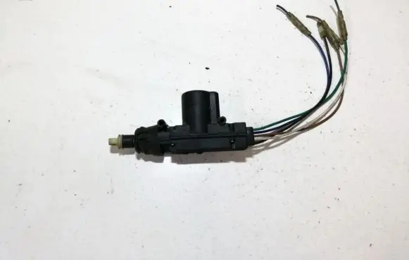 Hyundai Lantra II Central locking motor 