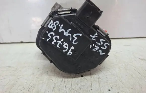Peugeot 208 I Throttle body valve S27610557 9673534480
