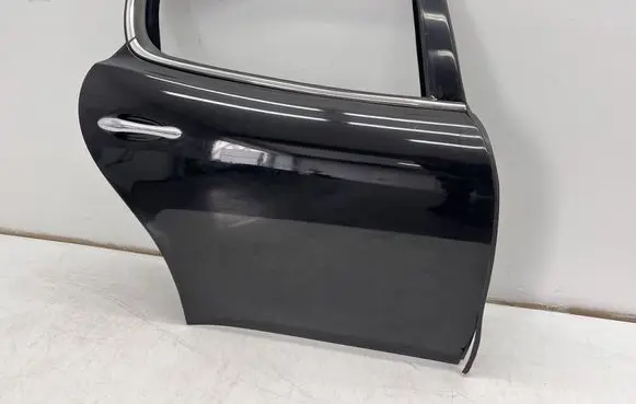 Maserati Quattroporte Rear door 