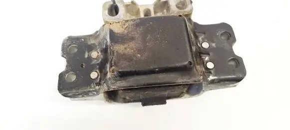 Seat Altea Engine mount bracket 