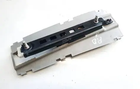 Opel Astra H Seat belt adjustment rail 13166032 330803354