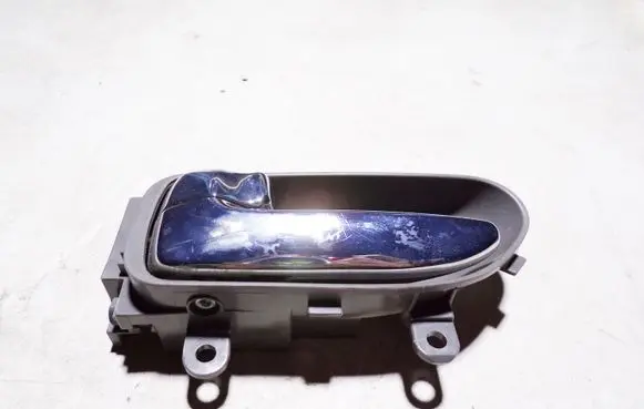 Nissan X-Trail T31 Front door interior handle