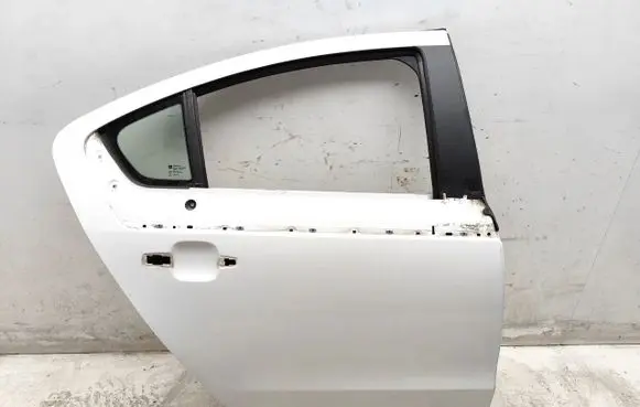 Chevrolet Volt I Rear door