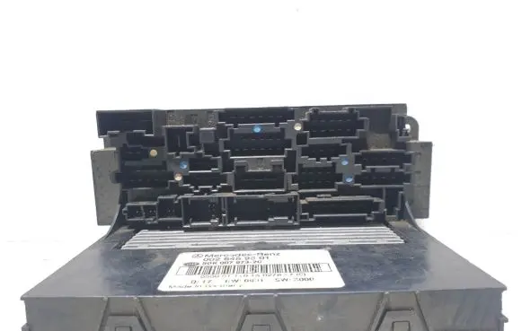 Mercedes-Benz C W203 Fuse module