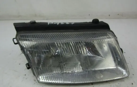 Volkswagen PASSAT B5 Headlight/headlamp 