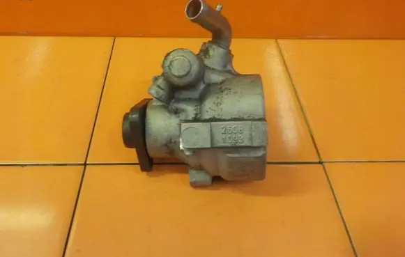 Fiat Doblo Power steering pump 28240628